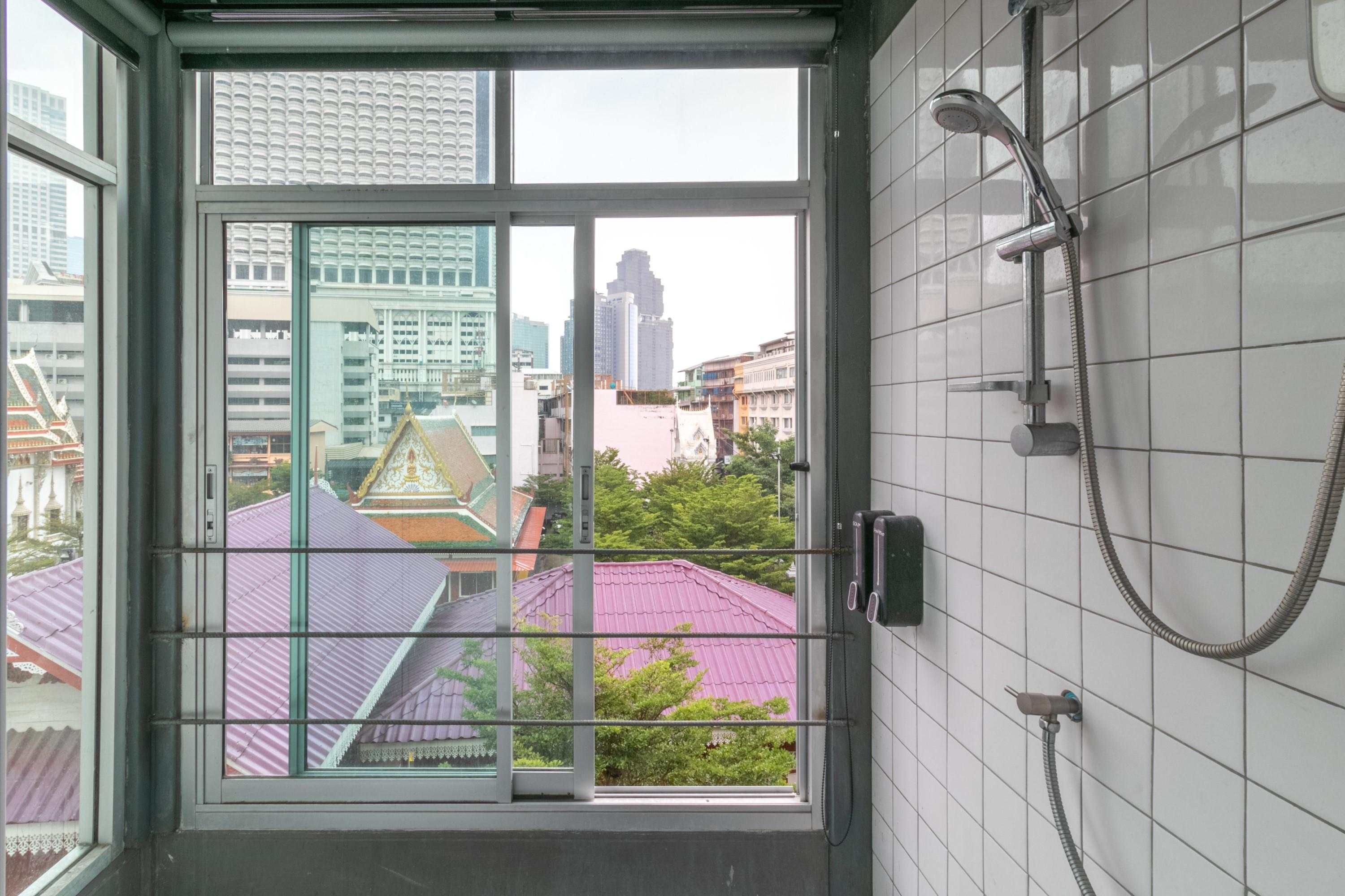 Hostel Zhelter’BKK Bangkok Exterior foto